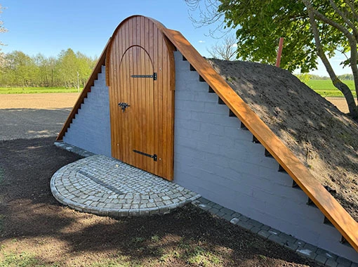 Betonový sklep s vrcholem