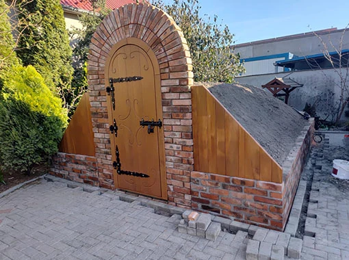 Betonový sklep s vrcholem